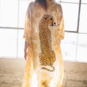 Beautiful Novella Royale Pfieffer Robe